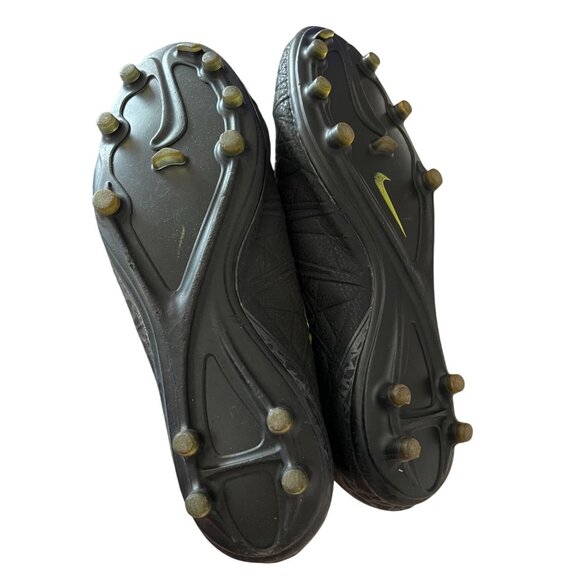 Nike Cleats Men's Size 13 Pull on Sock Style with Tie Laces Great condition Used - Picture 4 of 7